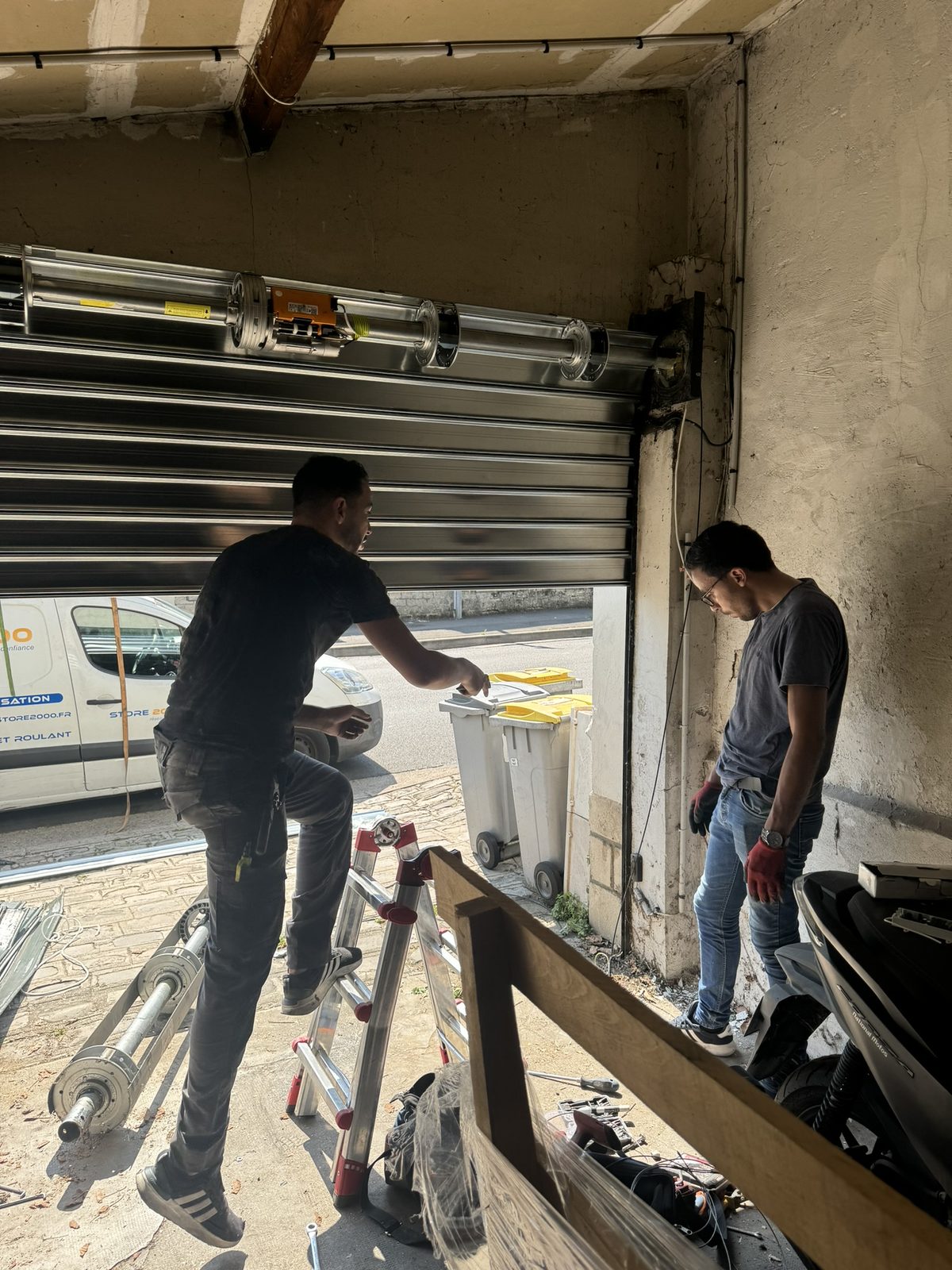 Installation d’un rideau métallique